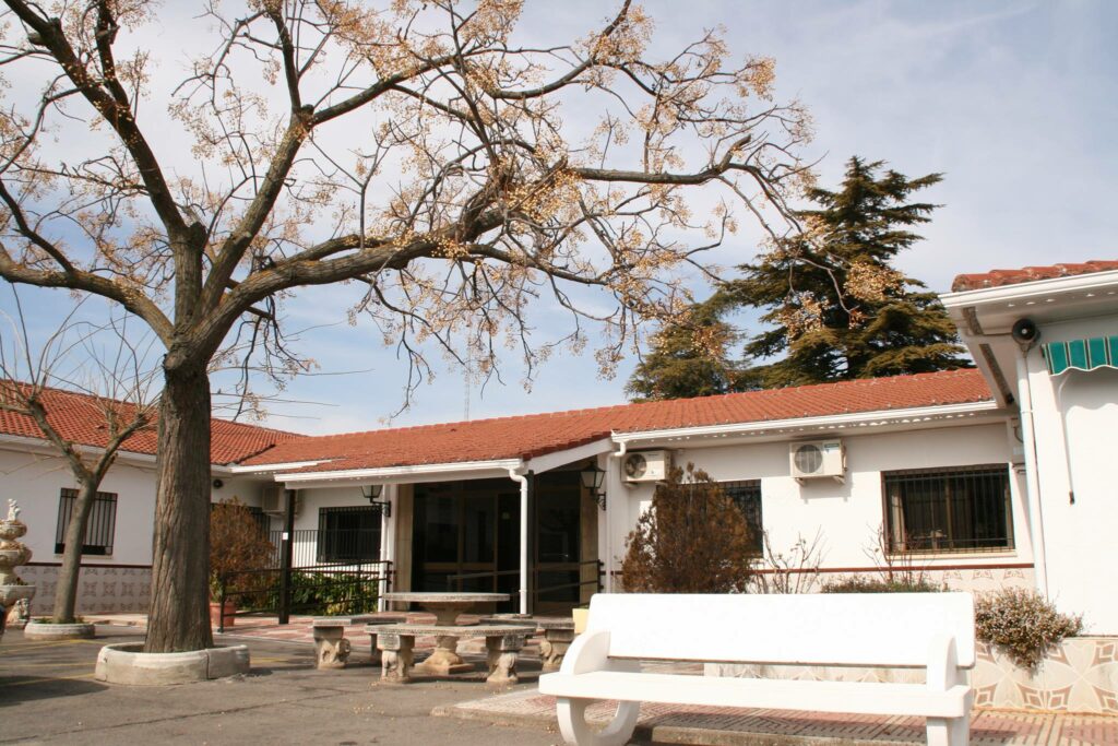 centro privado de mayores, residencia san clemencio, residencias de ancianos en ciudad real