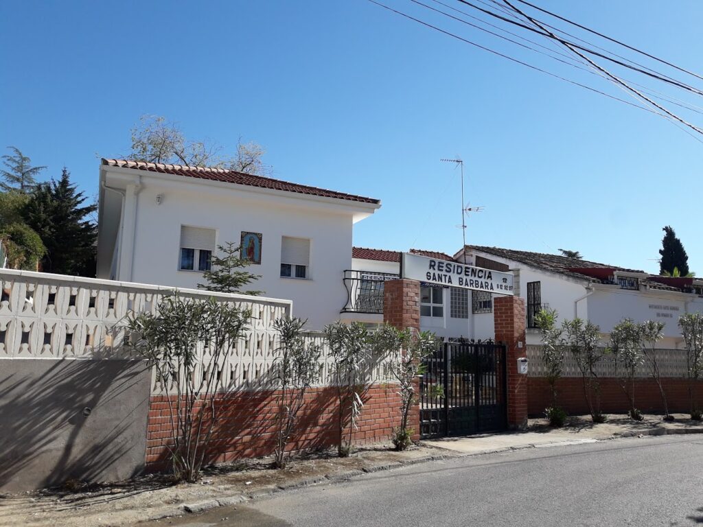 Residencia de Mayores con Terapia, Residencia Santa Barbara del Horreo, Residencias de Mayores en Sevilla la Nueva