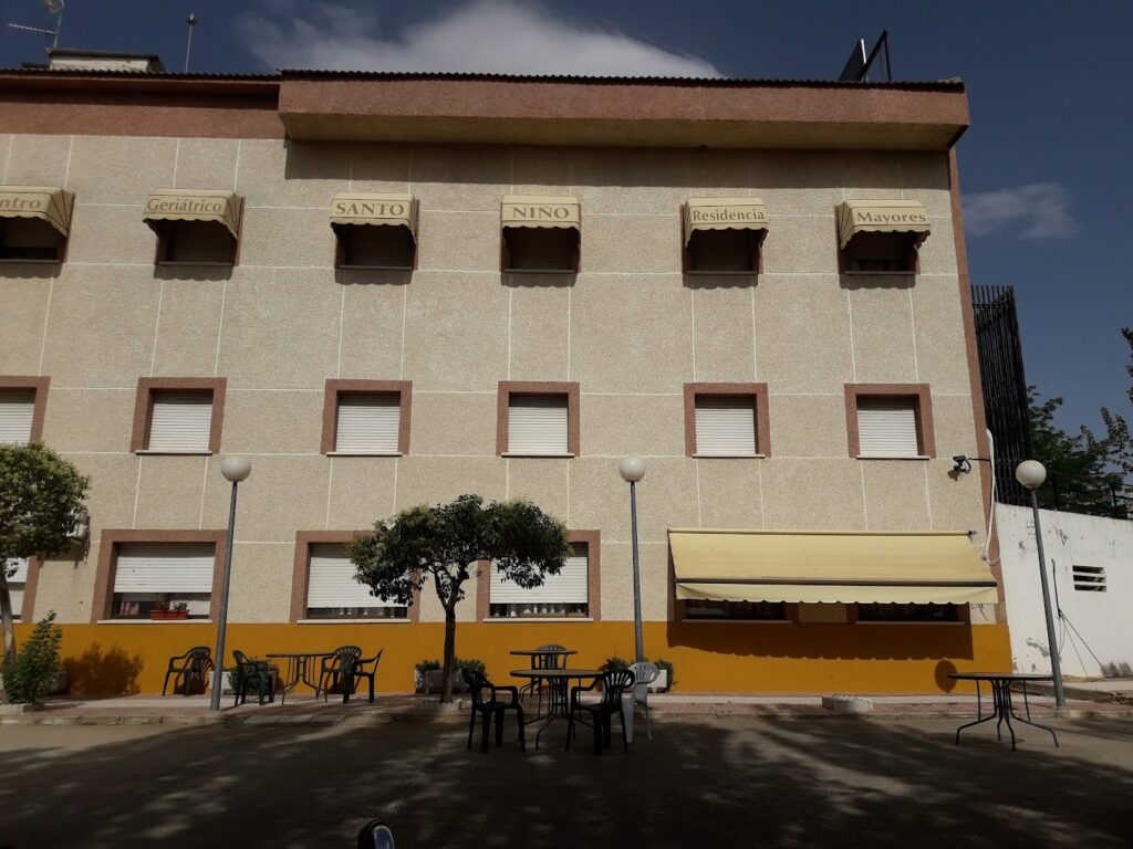 Ancianos residencias, Residencia Santo Niño, Residencias de Ancianos en Toledo Económicas