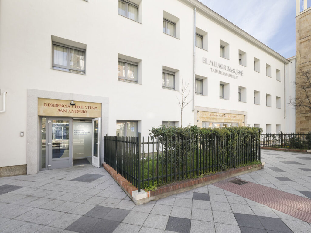 Casas Residenciales Para Personas Mayores, Residencia de Mayores San Antonio, Residencias de Ancianos en Salamanca