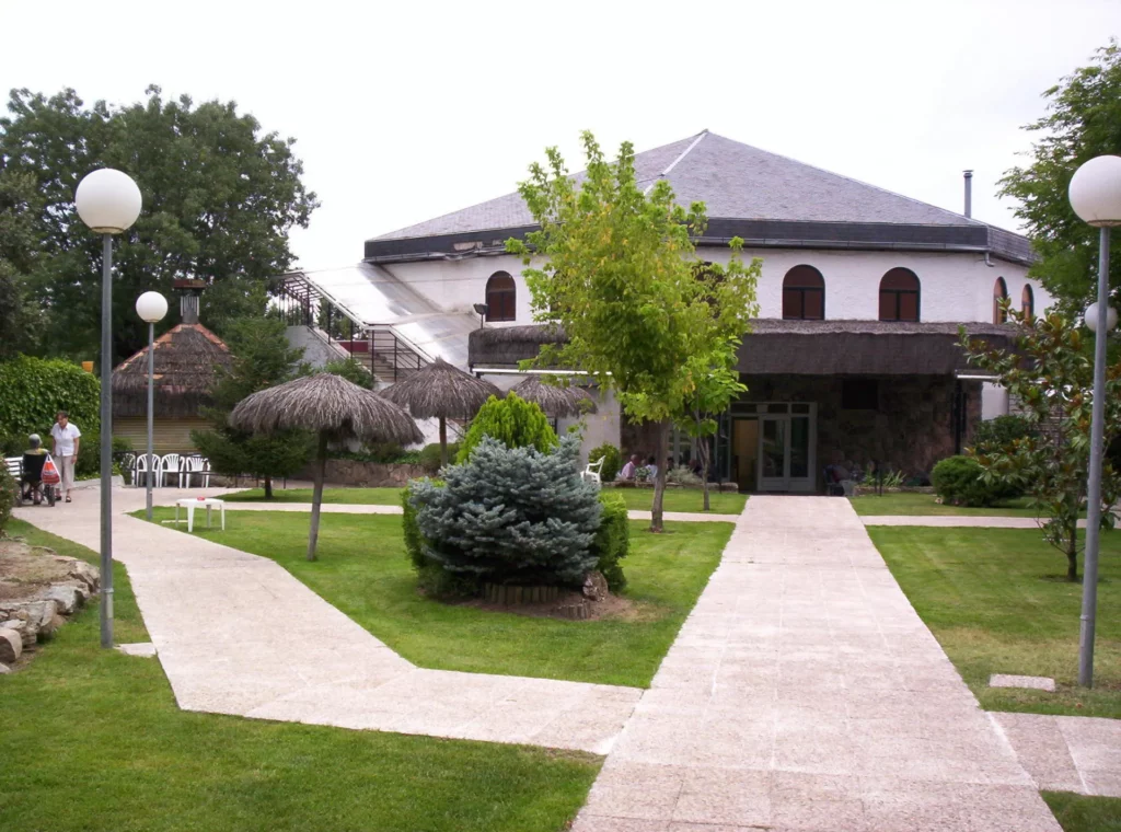 Residencia Los Berrocales - Exterior 1